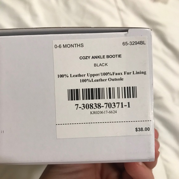 Robeez Cozy Ankle Bootie Soft Soles - Picture 3 of 4